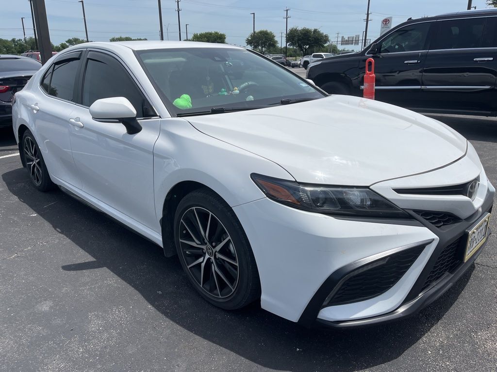 2023 Toyota Camry SE