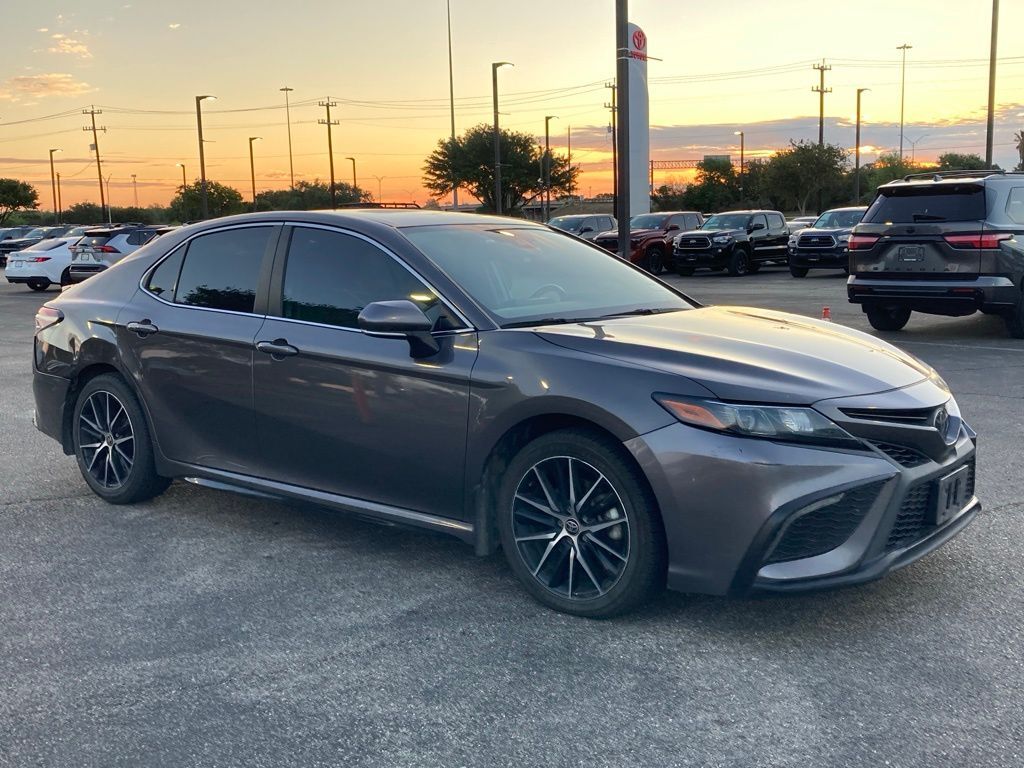 2023 Toyota Camry SE