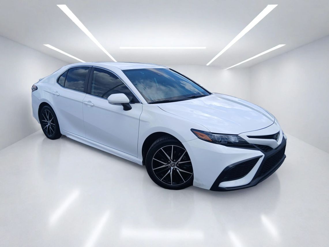 2023 Toyota Camry SE Sedan 4D Maitland FL