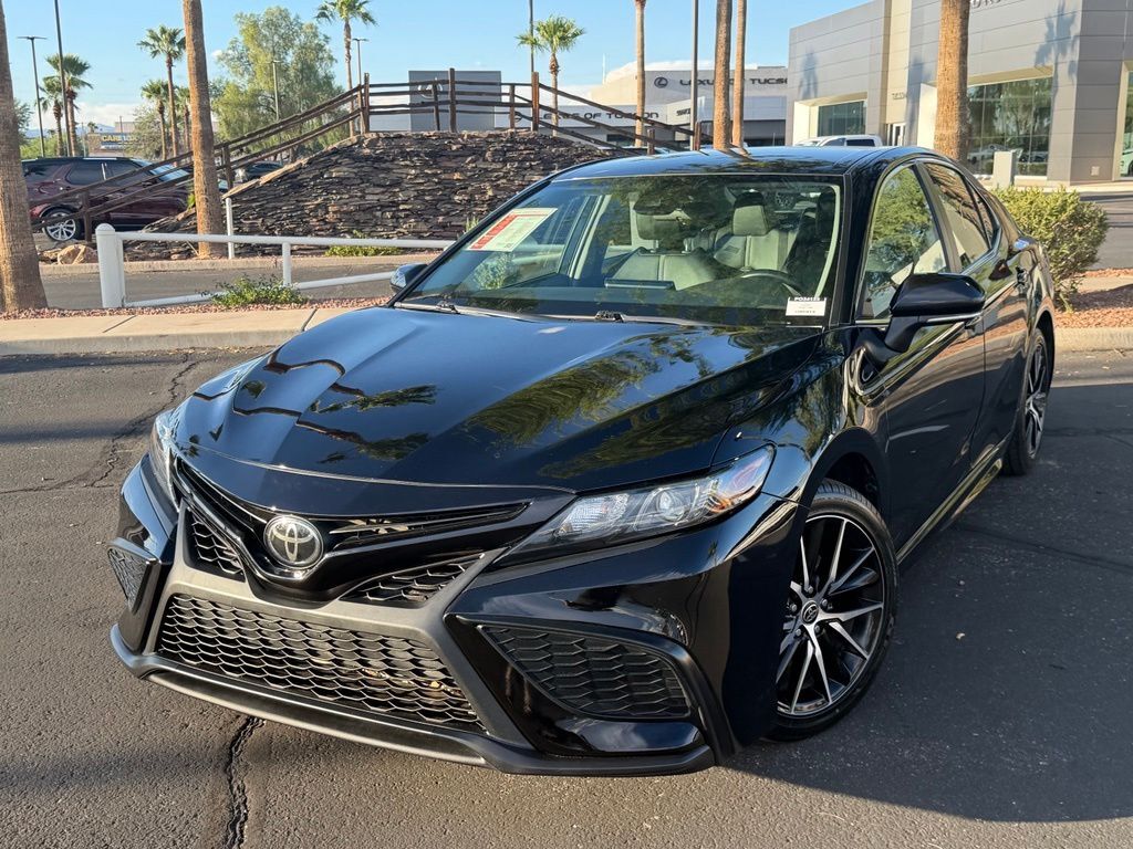 2023 Toyota Camry SE