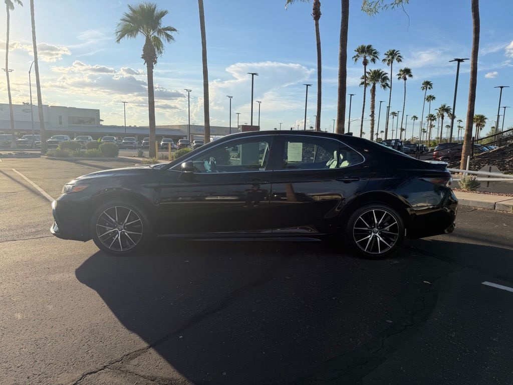 2023 Toyota Camry SE