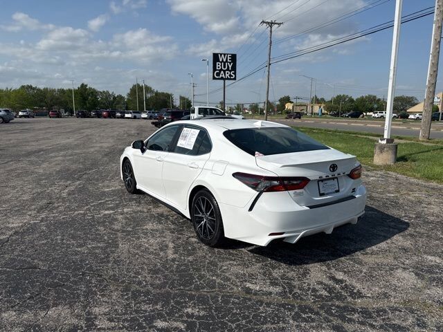 2023 Toyota Camry SE