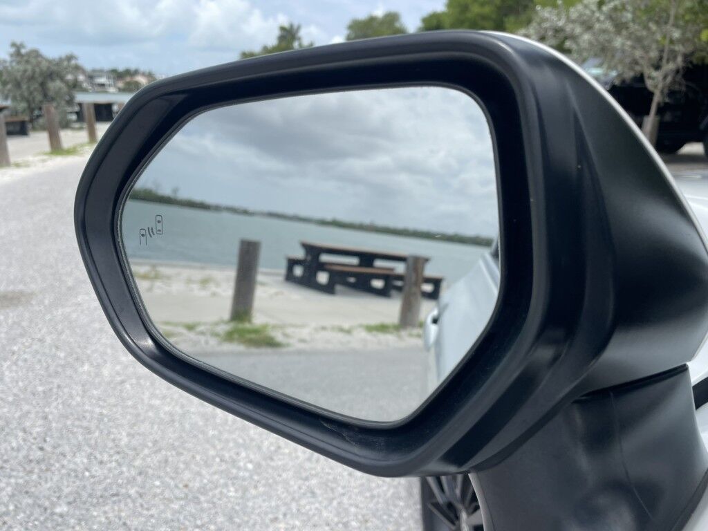 2023 Toyota Camry XSE~12 TOUCHSCREEN~QI CHARGER~ONLINE FINANCE AND SHIPPING AVAIL Sarasota FL