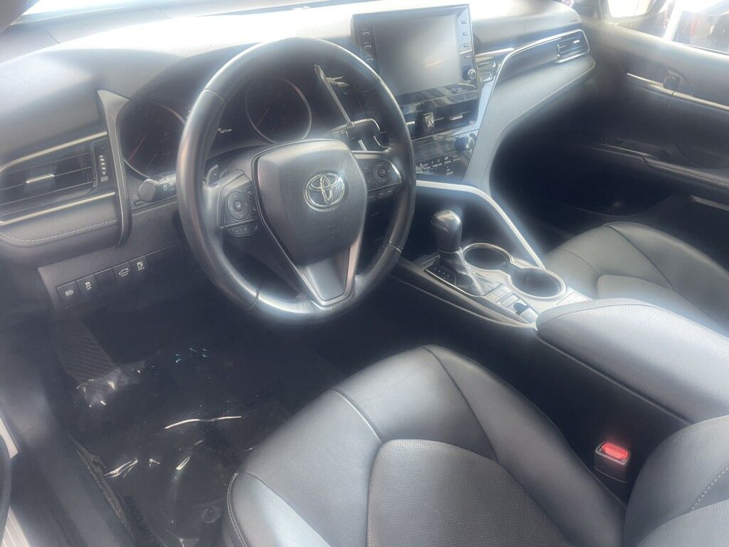 2023 Toyota Camry XSE~12 TOUCHSCREEN~QI CHARGER~ONLINE FINANCE AND SHIPPING AVAIL