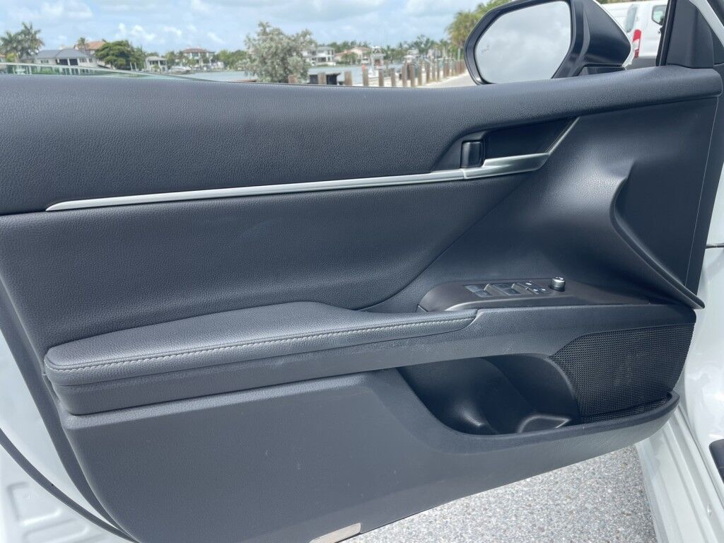 2023 Toyota Camry XSE~12 TOUCHSCREEN~QI CHARGER~ONLINE FINANCE AND SHIPPING AVAIL Sarasota FL