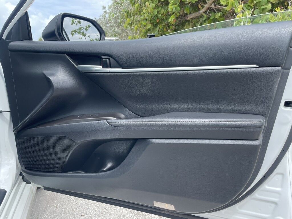 2023 Toyota Camry XSE~12 TOUCHSCREEN~QI CHARGER~ONLINE FINANCE AND SHIPPING AVAIL Sarasota FL