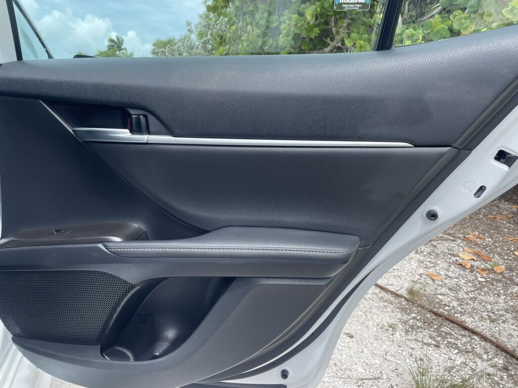 2023 Toyota Camry XSE~12 TOUCHSCREEN~QI CHARGER~ONLINE FINANCE AND SHIPPING AVAIL Sarasota FL