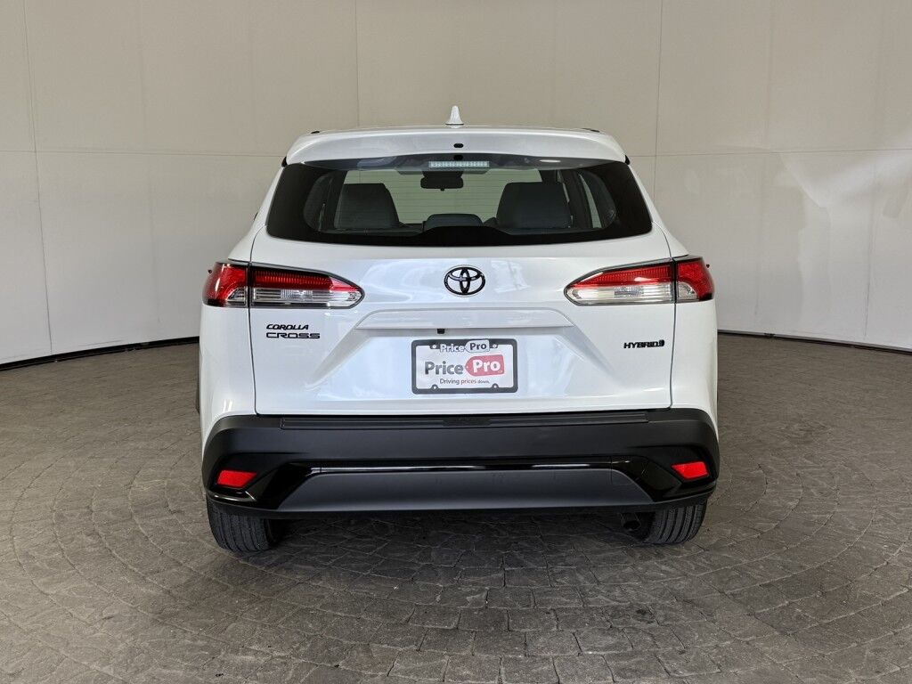 2023 Toyota Corolla Cross Hybrid S Maumee OH