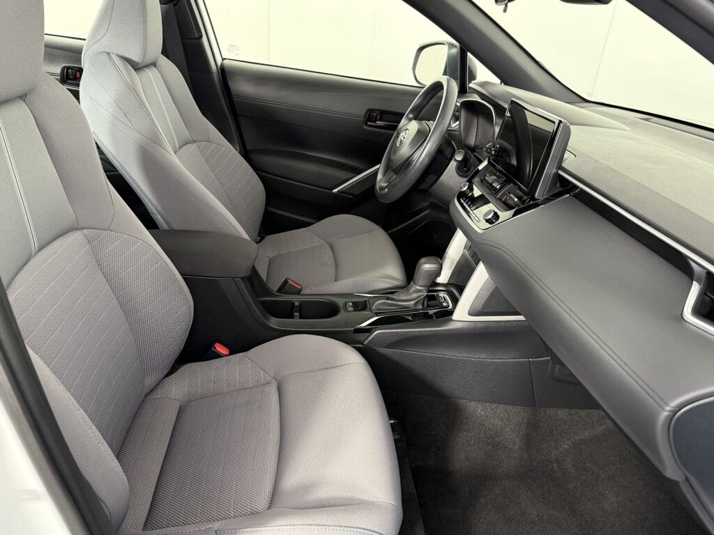 2023 Toyota Corolla Cross Hybrid S Maumee OH