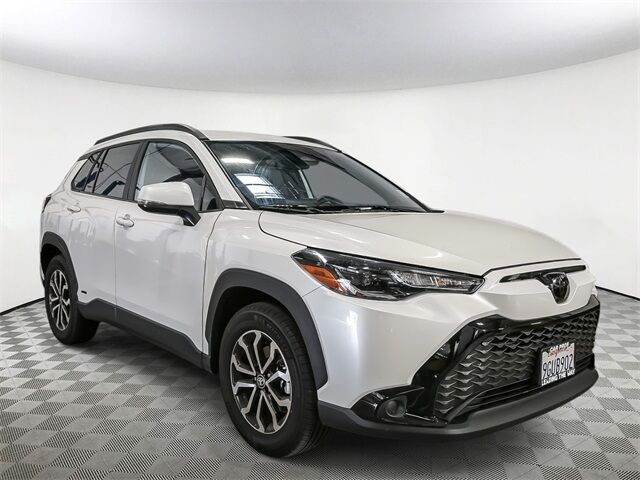 2023 Toyota Corolla Cross Hybrid SE
