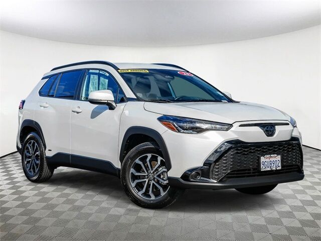 2023 Toyota Corolla Cross Hybrid SE