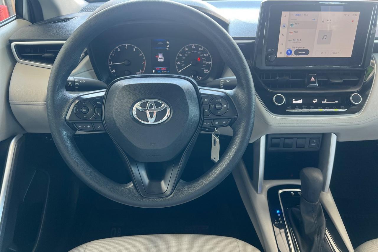 2023 Toyota Corolla Cross L Ontario OR