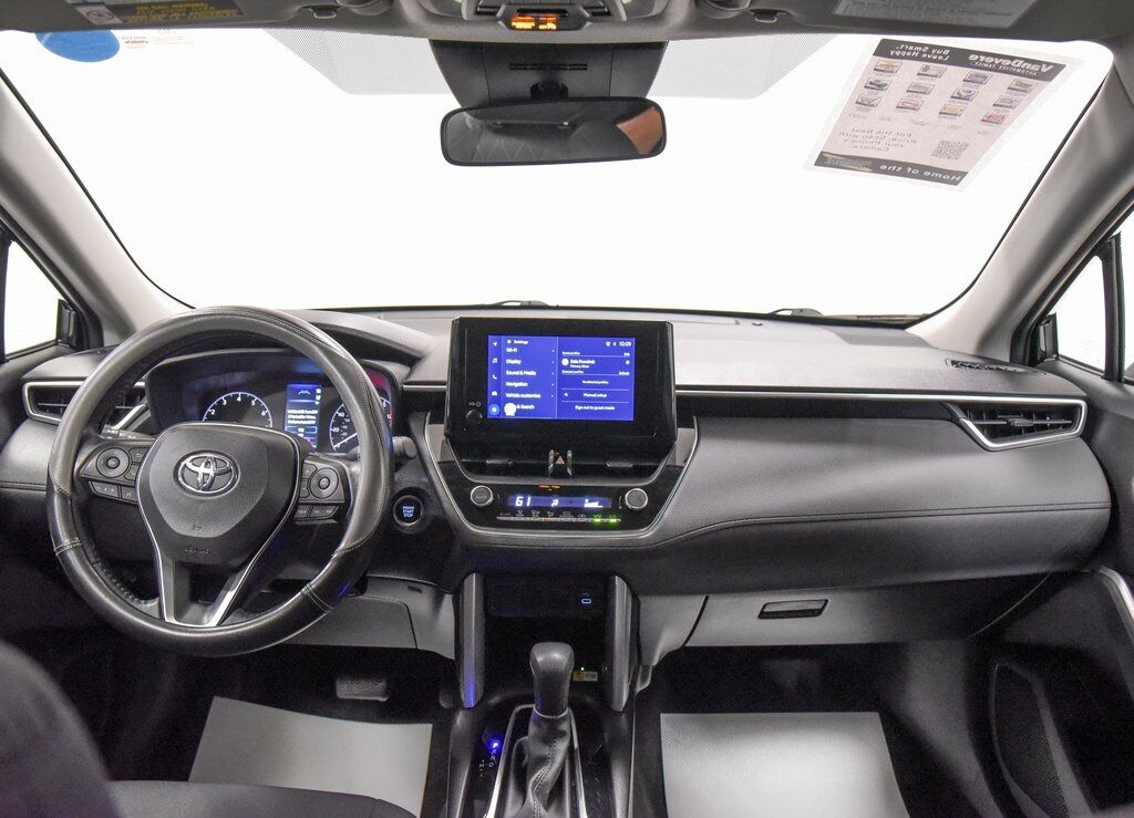 2023 Toyota Corolla Cross LE Akron