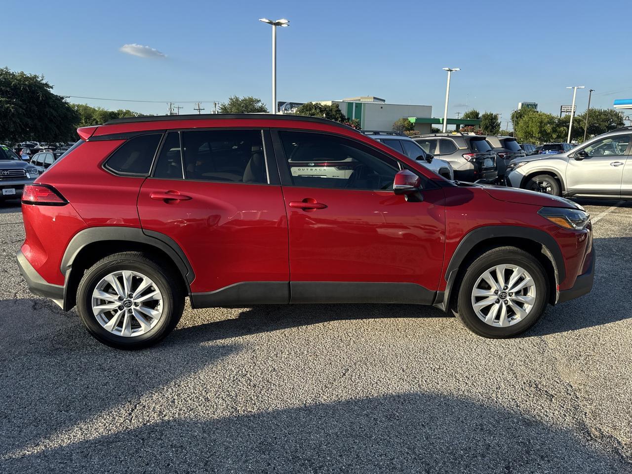 2023 Toyota Corolla Cross LE