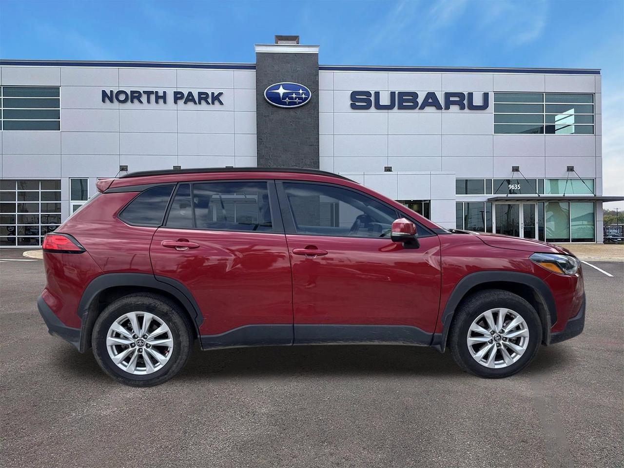 2023 Toyota Corolla Cross LE