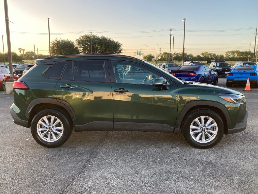2023 Toyota Corolla Cross LE
