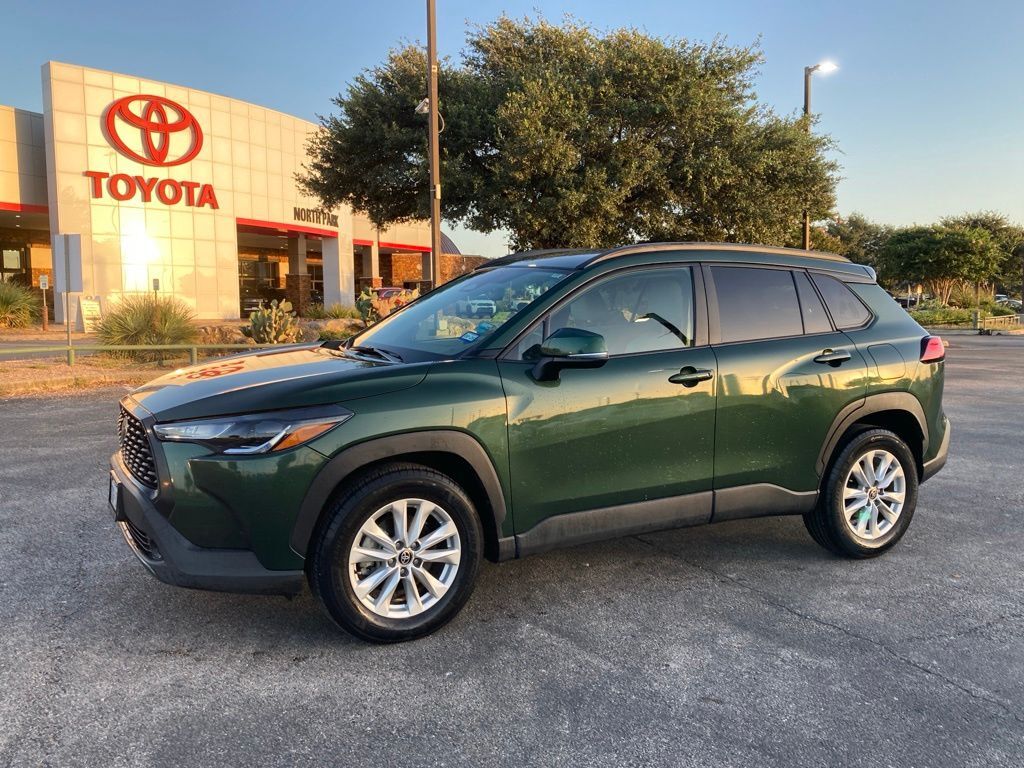 2023 Toyota Corolla Cross LE