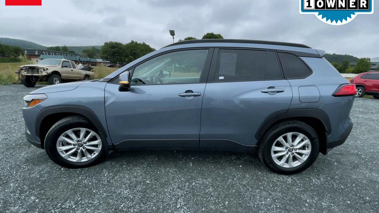 2023 Toyota Corolla Cross LE White River Junction VT