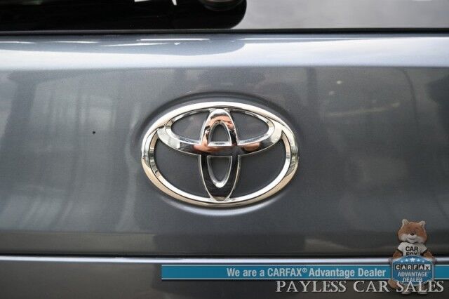 2023 Toyota Corolla Cross XLE / AWD / Auto Start / Power & Heated Leather Seats / Adaptive Cruise / Lane Depart & Blind Spot / Apple CarPlay & Android Auto / Back Up Cam / Rear Parking Sensors / Keyless Entry & Start / 32 MPG / 1-Owner Anchorage AK