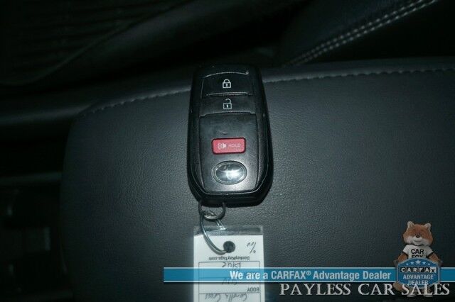 2023 Toyota Corolla Cross XLE / AWD / Power & Heated Leather Seats / Adaptive Cruise Control / Lane Watch & Blind Spot Alert / Apple CarPlay & Android Auto / Keyless Entry & Start / Aluminum Wheels / Back Up Camera / 32 MPG / 1-Owner Anchorage AK