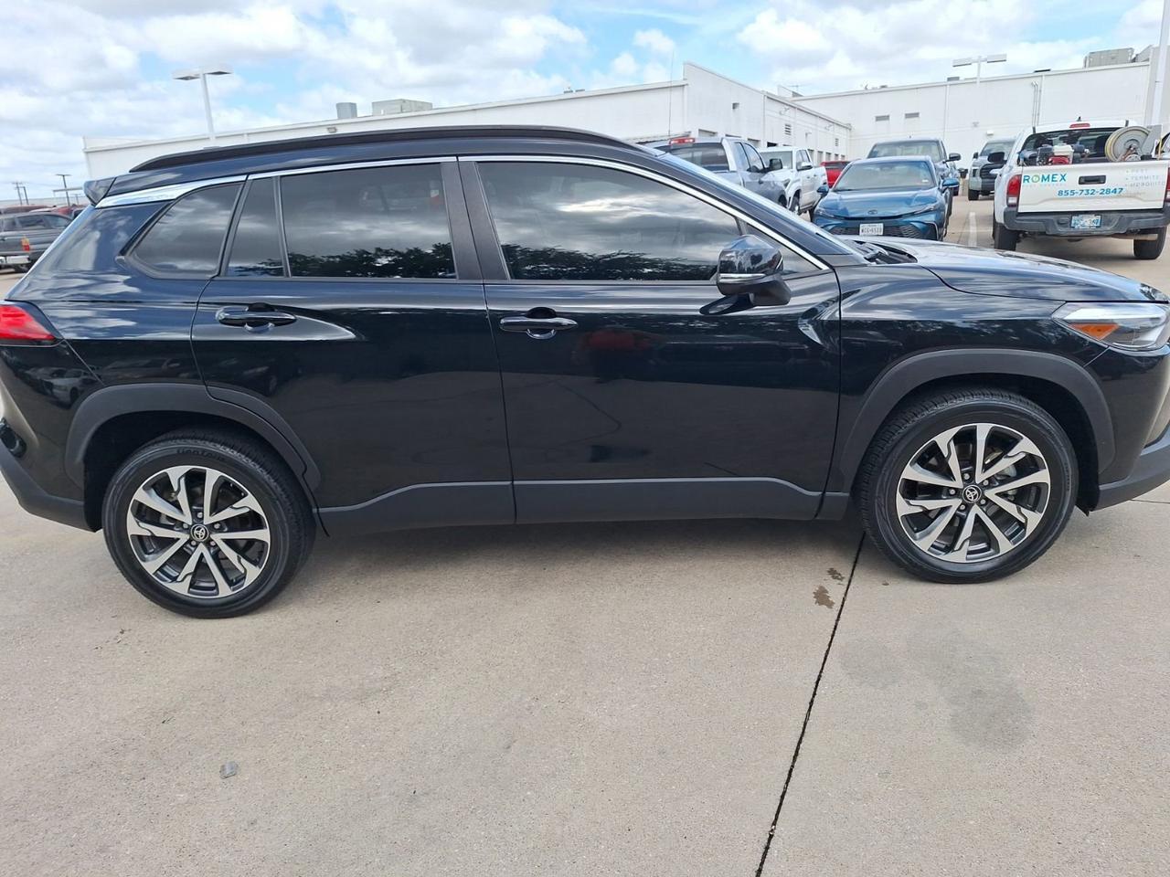 2023 Toyota Corolla Cross XLE Hurst TX