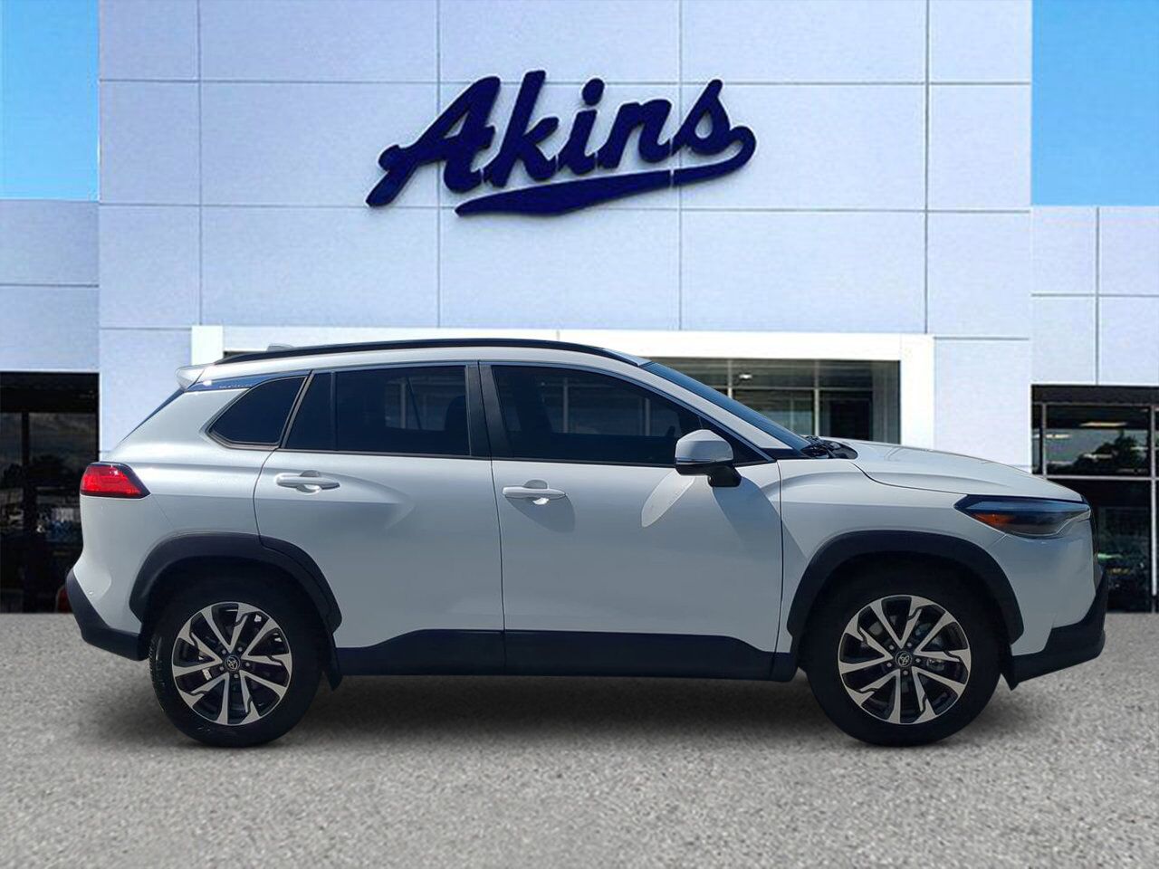 2023 Toyota Corolla Cross XLE Appleton WI