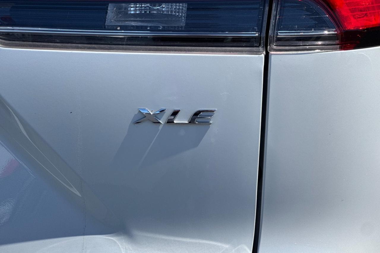 2023 Toyota Corolla Cross XLE Roseville CA