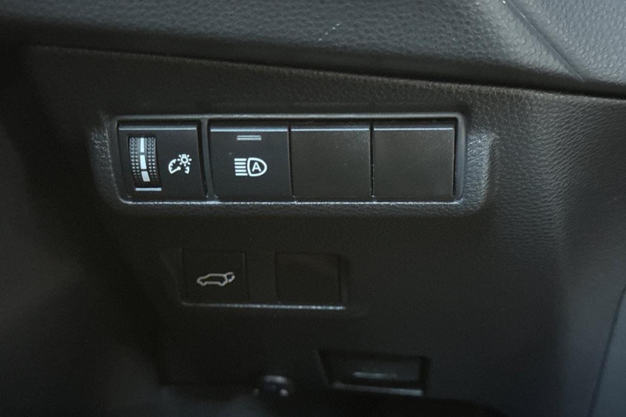2023 Toyota Corolla Cross XLE Roseville CA