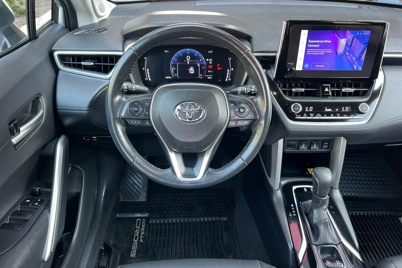 2023 Toyota Corolla Cross XLE Roseville CA