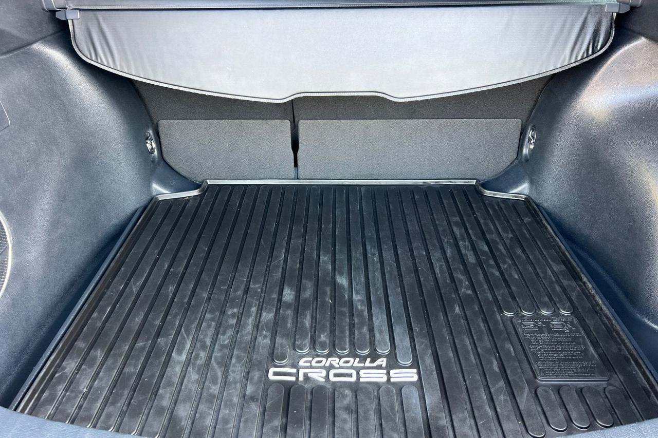 2023 Toyota Corolla Cross XLE Roseville CA