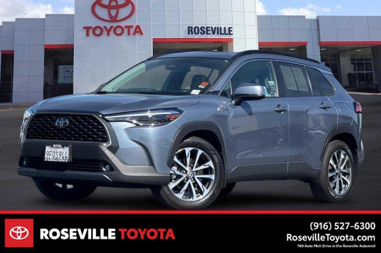 2023 Toyota Corolla Cross XLE