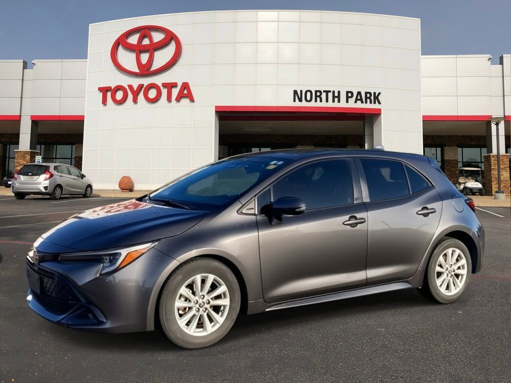 2023 Toyota Corolla Hatchback SE