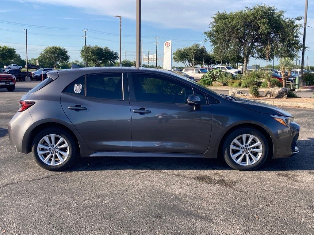 2023 Toyota Corolla Hatchback SE
