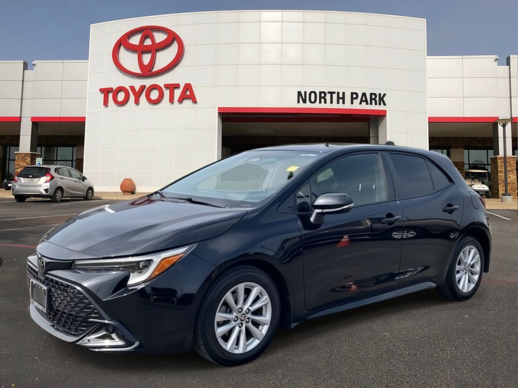 2023 Toyota Corolla Hatchback SE