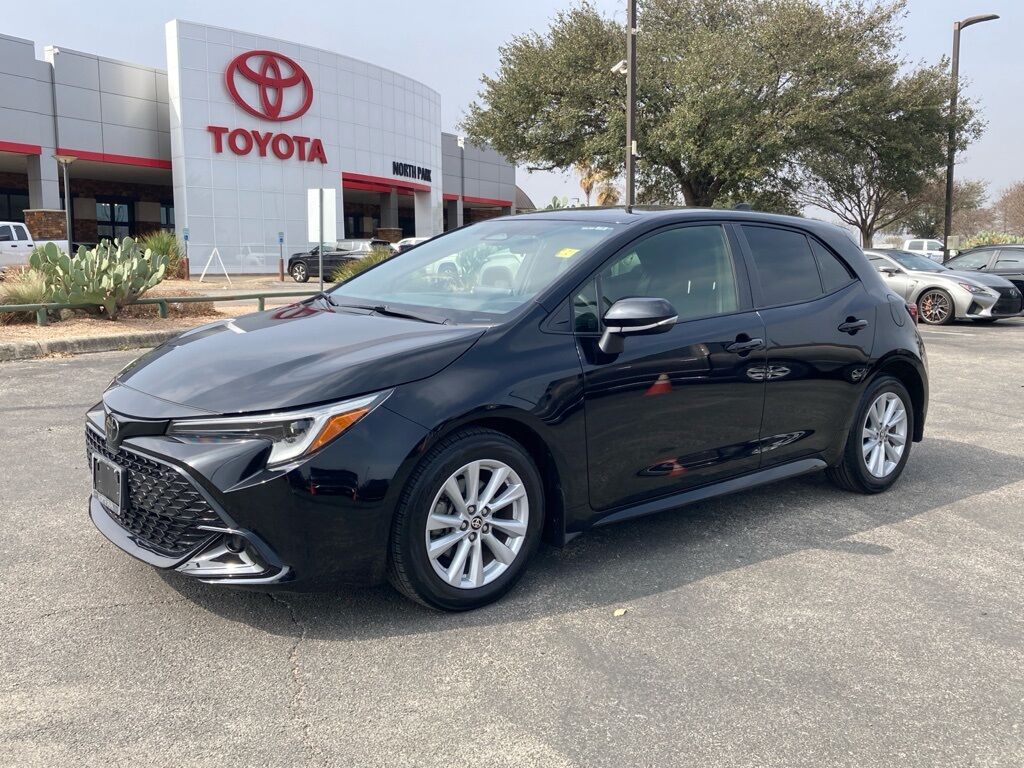 2023 Toyota Corolla Hatchback SE