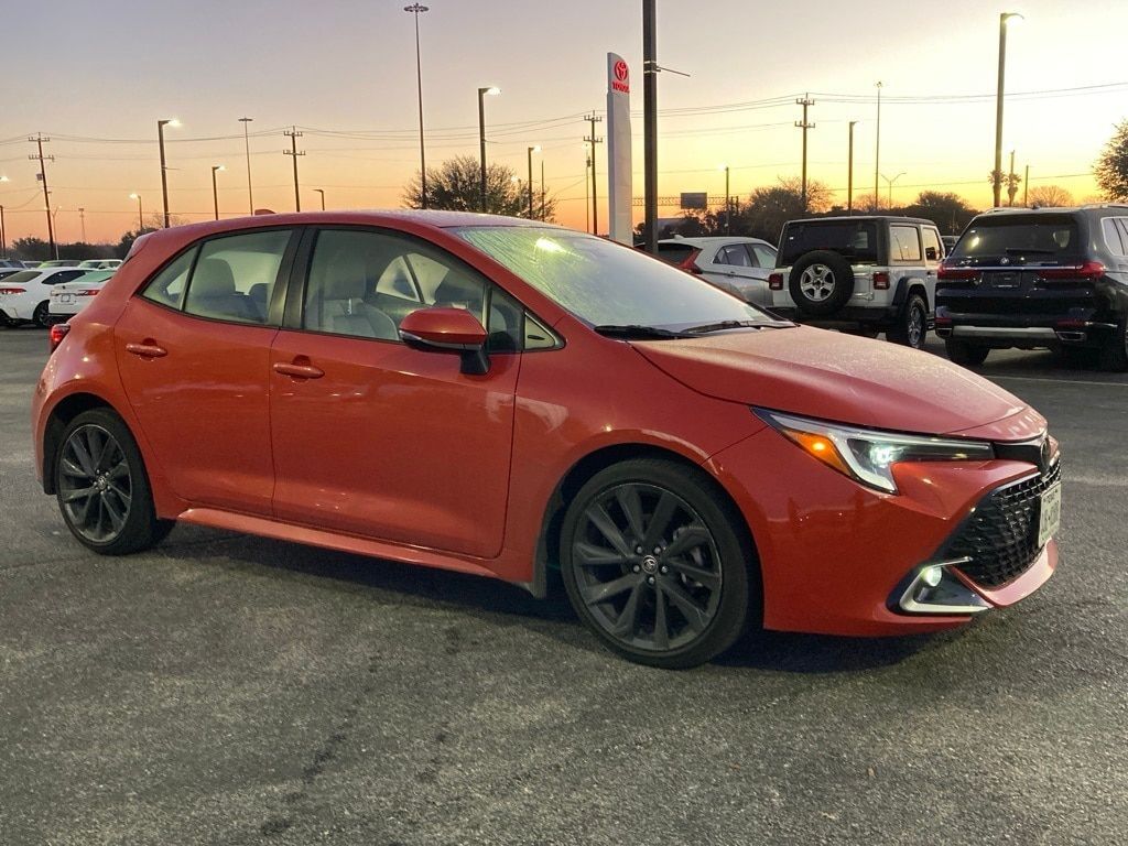 2023 Toyota Corolla Hatchback XSE