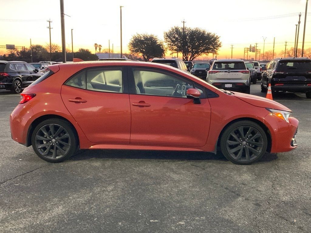 2023 Toyota Corolla Hatchback XSE