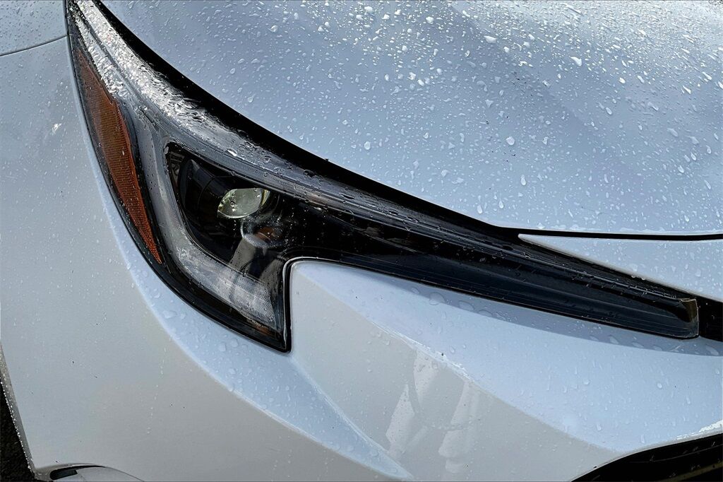 2023 Toyota Corolla Hybrid LE OR