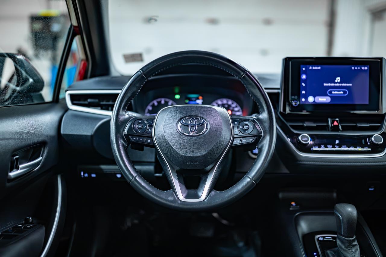 2023 Toyota Corolla SE Bcam Hseat Red Deer AB