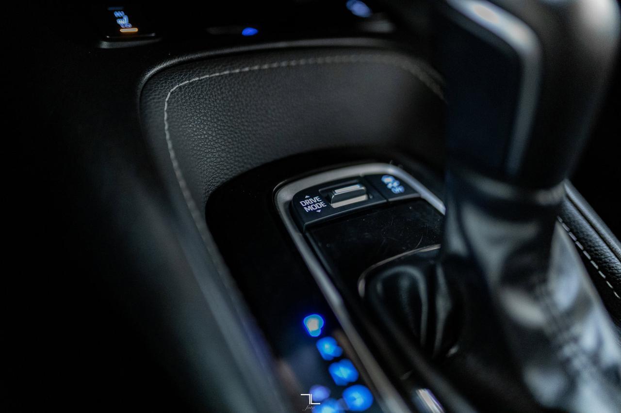 2023 Toyota Corolla SE Hatchback BCam PSeat Red Deer AB