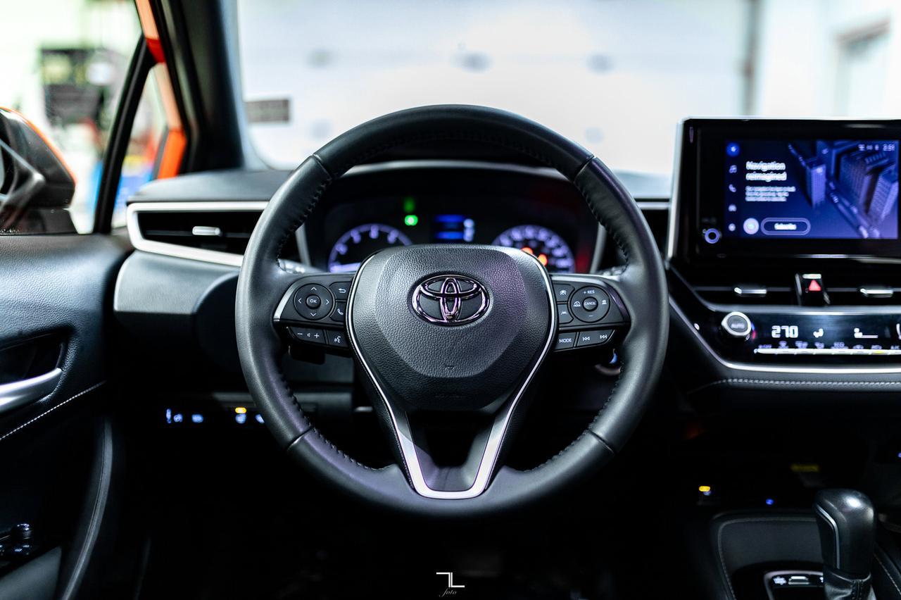 2023 Toyota Corolla SE Hatchback BCam PSeat Red Deer AB