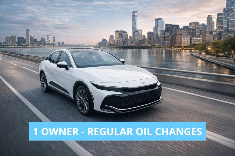 2023 Toyota Crown Limited - 1 OWNER - AWD - HYBRID