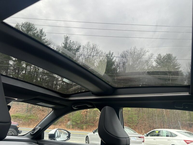 2023 Toyota Crown Limited - 1 OWNER - AWD - HYBRID Whitinsville MA