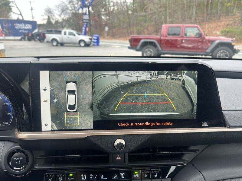 2023 Toyota Crown Limited - 1 OWNER - AWD - HYBRID Whitinsville MA