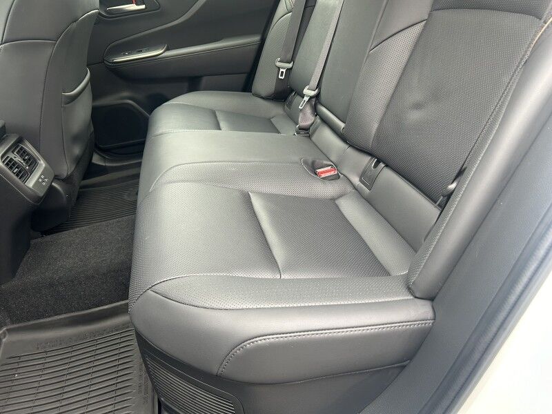 2023 Toyota Crown Limited - 1 OWNER - AWD - HYBRID Whitinsville MA