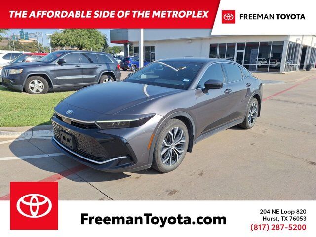 2023 Toyota Crown Limited Hurst TX