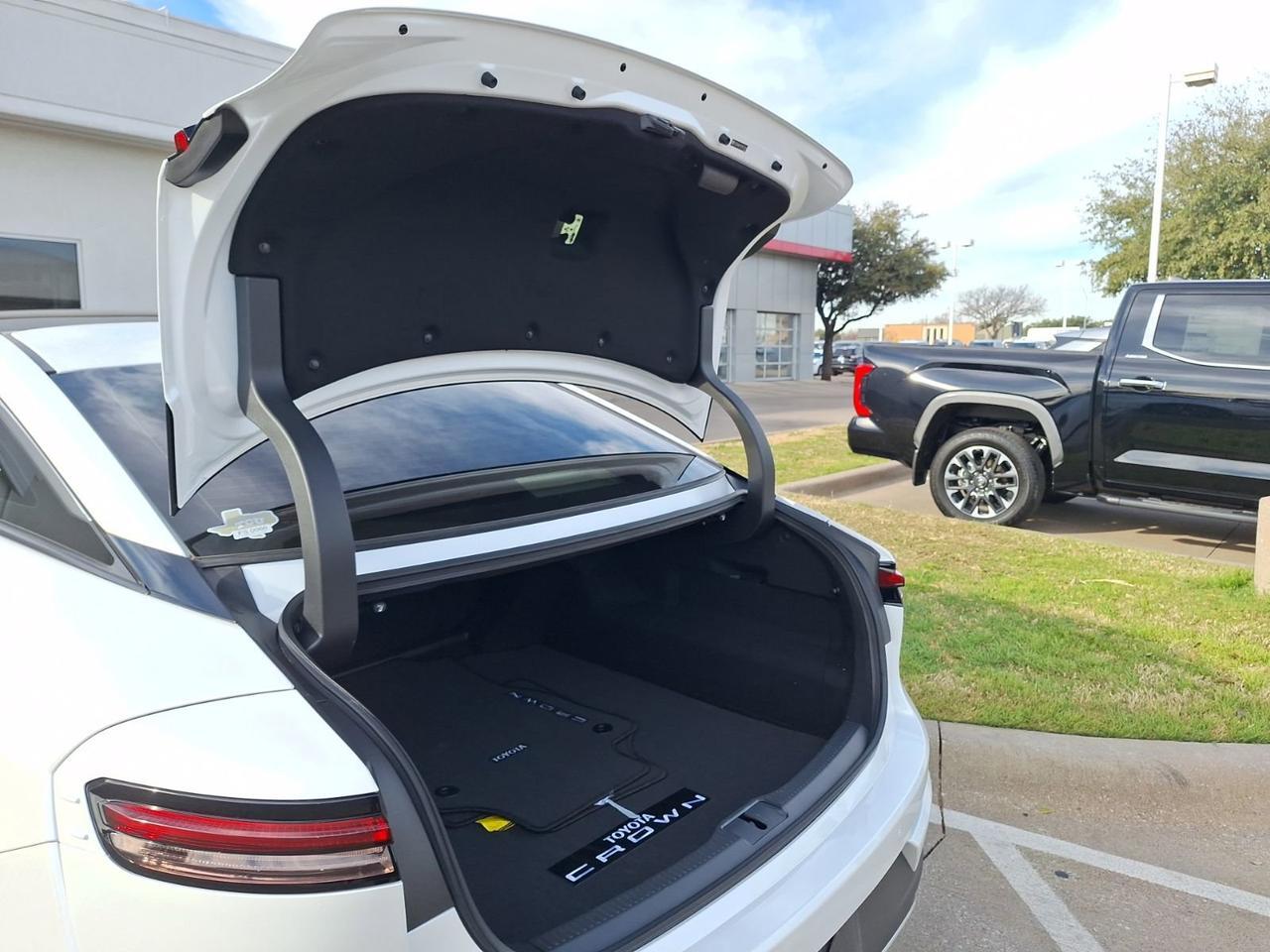 2023 Toyota Crown Limited Hurst TX