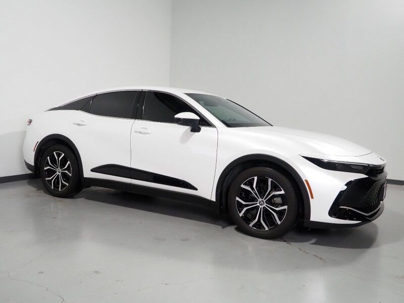 2023 Toyota Crown XLE AWD Hybrid *NAVIGATION, ADAPTIVE CRUISE, SAFETY ALERTS, BACKUP-CAMERA, COLOR TOUCHSCREEN, HEATED SEATS, KEYLESS ENTRY, 19 INCH WHEELS, WIRELESS CHARGING, ANDROID & APPLE