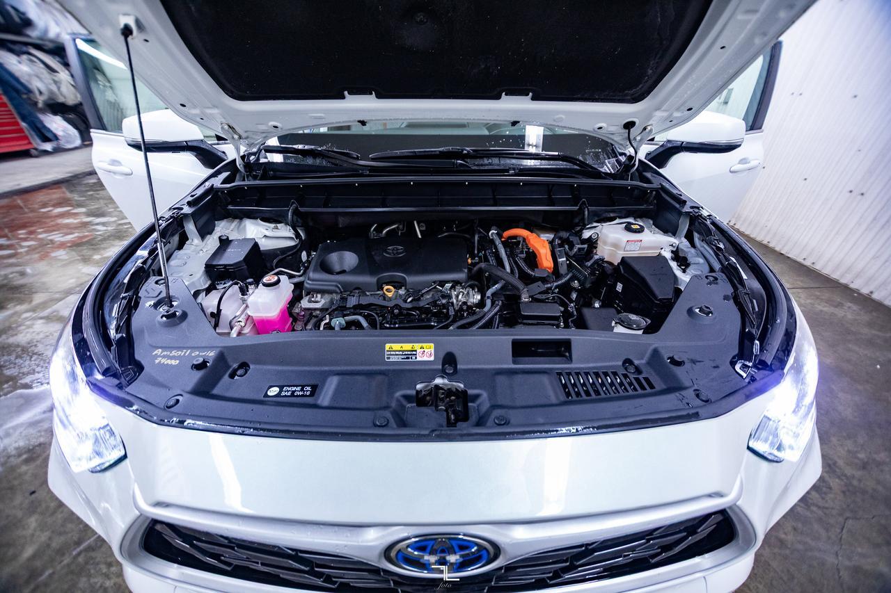 2023 Toyota Highlander AWD XLE Hybrid Leather Roof BCam Red Deer AB