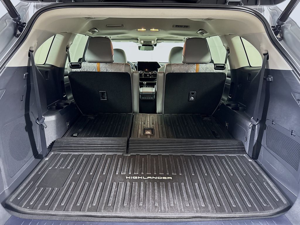 2023 Toyota Highlander Hybrid Bronze Edition Kennewick WA